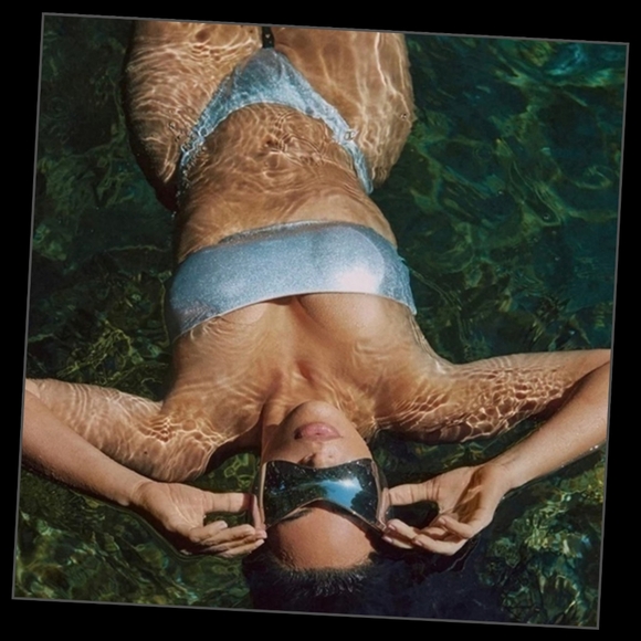 Oversized futuristic mirror shades chrome  silver sunglasses wrap around - Picture 2 of 8